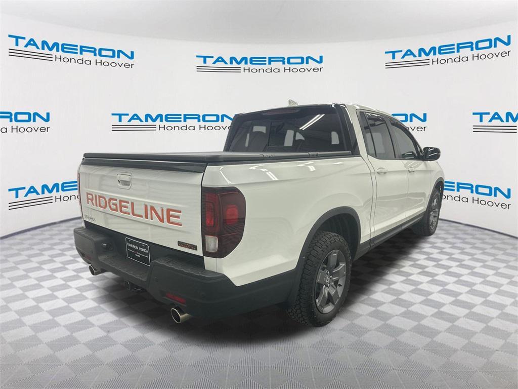 used 2025 Honda Ridgeline car, priced at $34,995