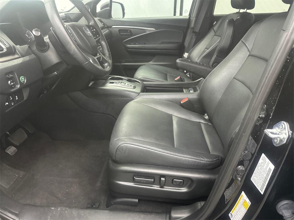 used 2022 Honda Passport car, priced at $27,640