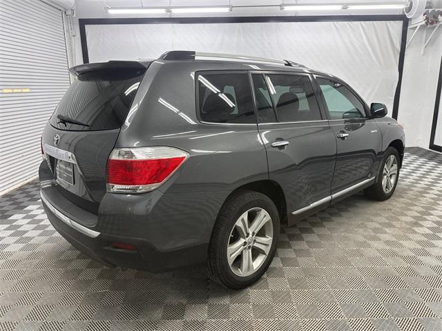 used 2011 Toyota Highlander car, priced at $9,995