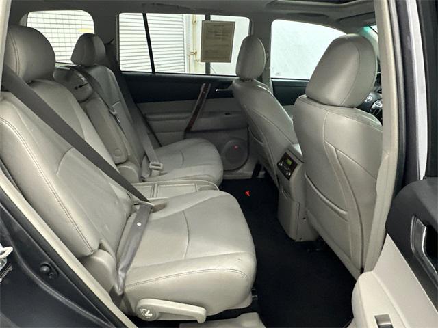 used 2011 Toyota Highlander car, priced at $9,995