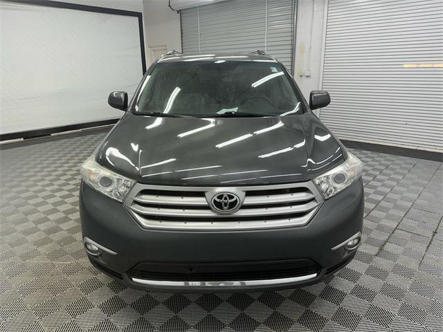 used 2011 Toyota Highlander car, priced at $9,995