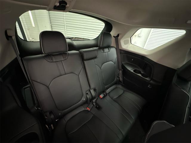 new 2025 Honda Pilot car, priced at $54,985