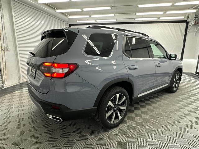 new 2025 Honda Pilot car, priced at $54,985
