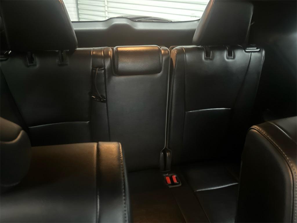 used 2021 Toyota Highlander car, priced at $30,379