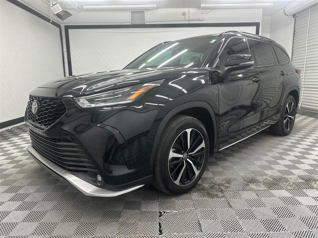 used 2021 Toyota Highlander car, priced at $30,379