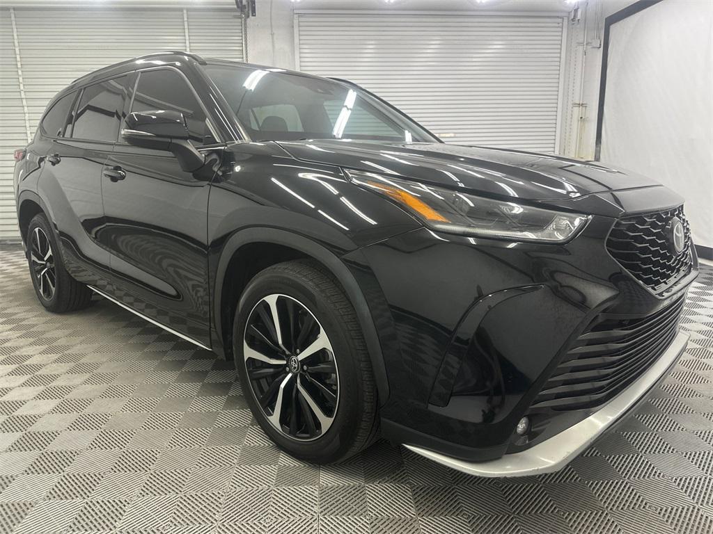 used 2021 Toyota Highlander car, priced at $30,379