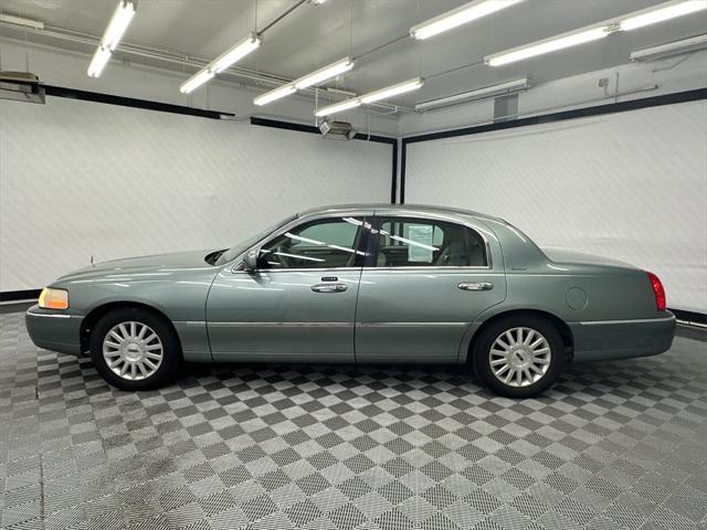 used 2004 Lincoln Town Car car, priced at $6,995