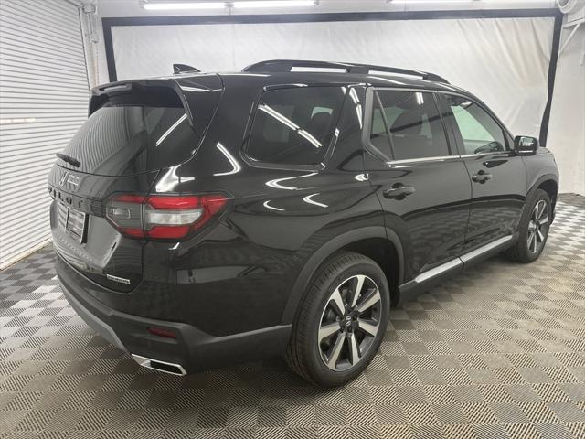 new 2025 Honda Pilot car, priced at $48,950