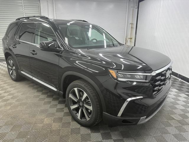 new 2025 Honda Pilot car, priced at $48,950