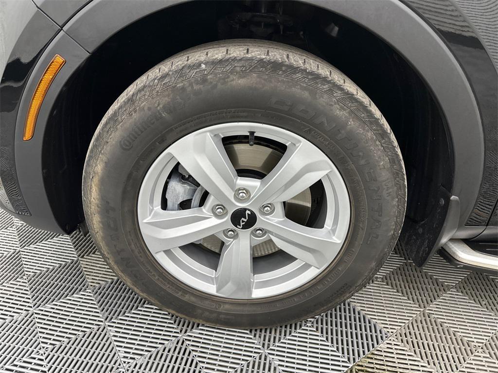 used 2023 Kia Sorento car, priced at $22,691