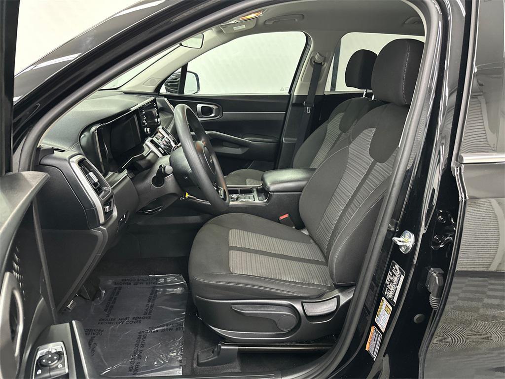 used 2023 Kia Sorento car, priced at $22,691