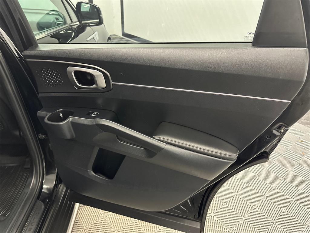 used 2023 Kia Sorento car, priced at $22,691