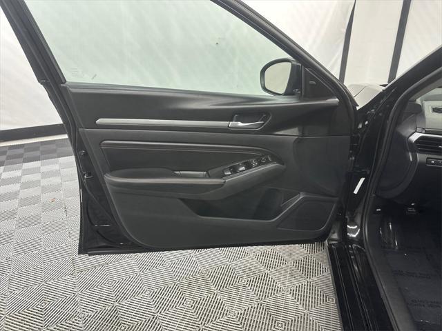 used 2023 Nissan Altima car, priced at $23,918