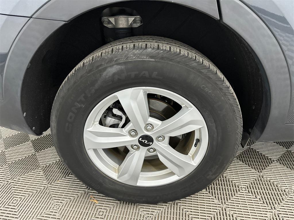 used 2023 Kia Sorento car, priced at $21,999