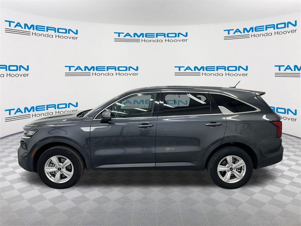 used 2023 Kia Sorento car, priced at $21,999