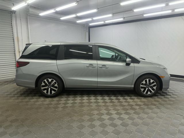 new 2025 Honda Odyssey car, priced at $43,670