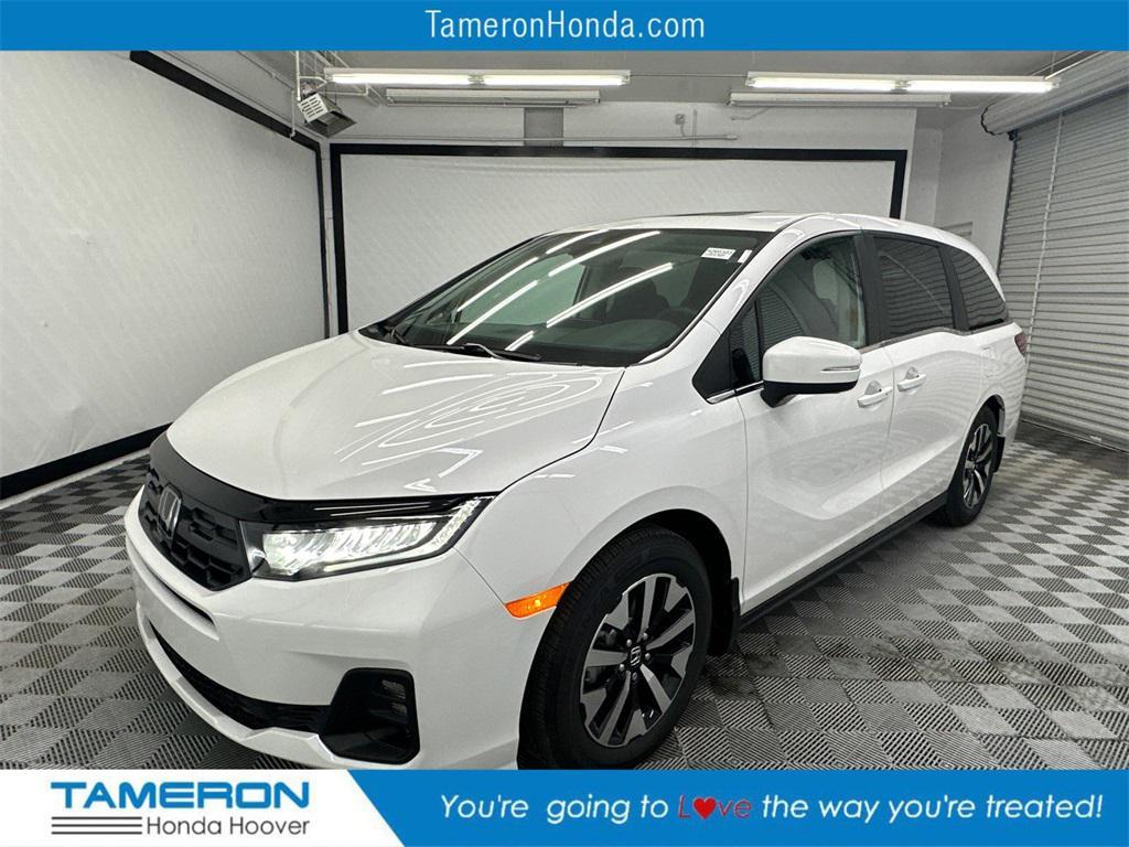 new 2026 Honda Odyssey car, priced at $44,290