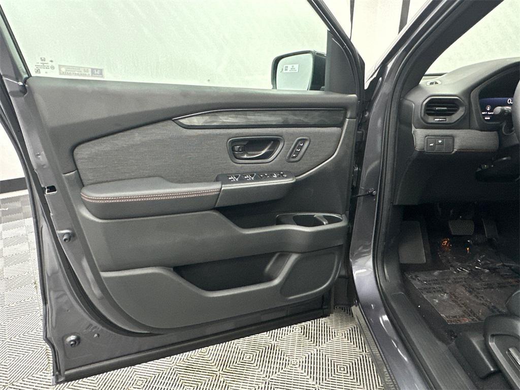 new 2026 Honda Passport car, priced at $49,945