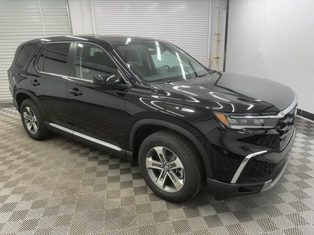 new 2025 Honda Pilot car, priced at $44,950