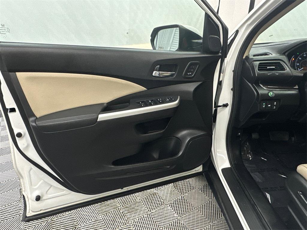 used 2016 Honda CR-V car, priced at $10,725