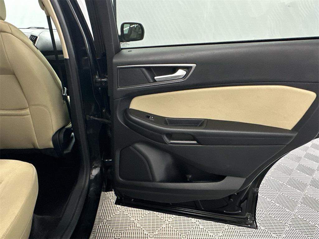 used 2015 Ford Edge car, priced at $9,925