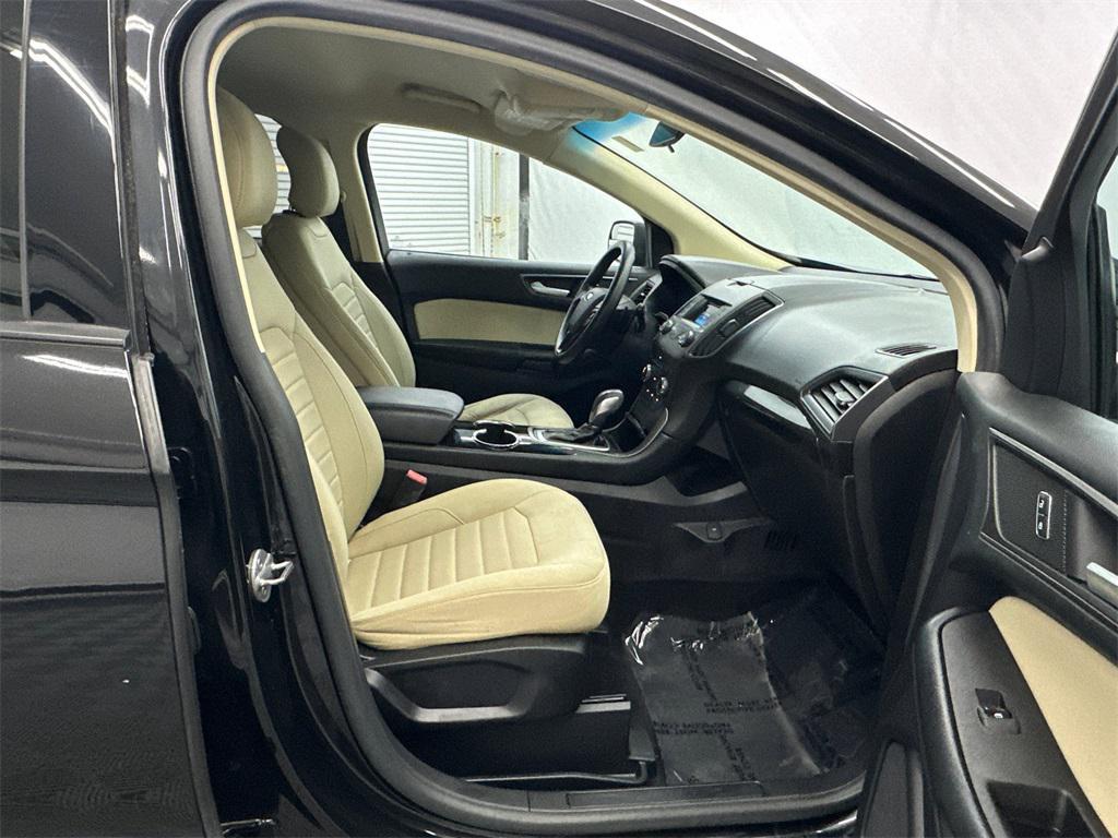 used 2015 Ford Edge car, priced at $9,925