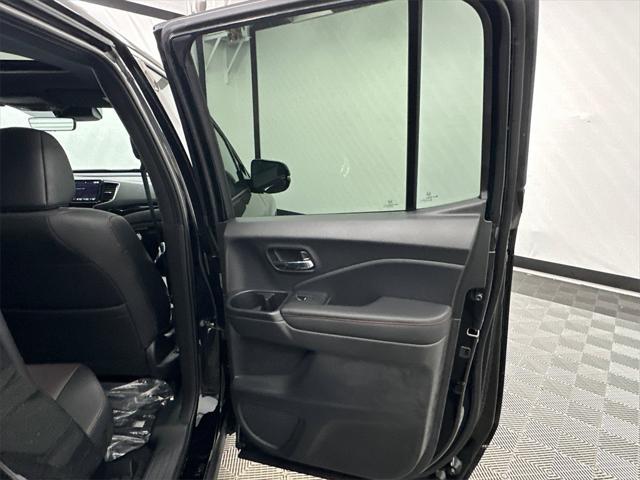 new 2025 Honda Ridgeline car, priced at $48,200