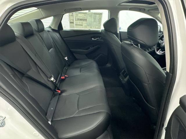 new 2025 Honda Accord Hybrid car, priced at $40,450