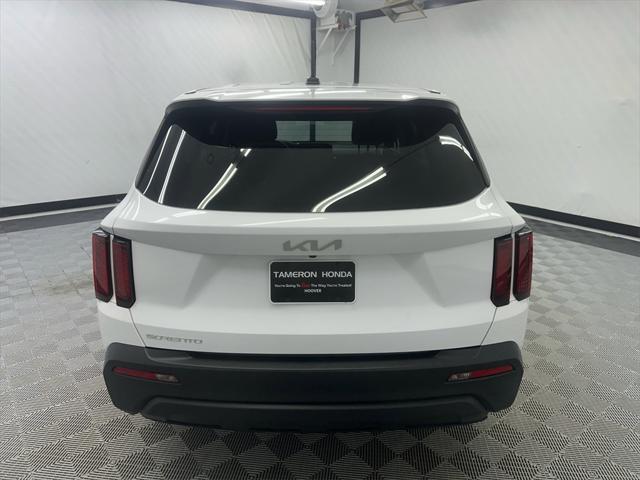 used 2023 Kia Sorento car, priced at $23,885
