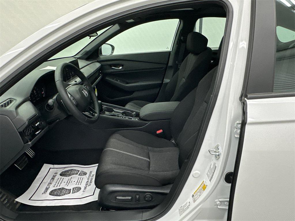 new 2025 Honda Accord Hybrid car, priced at $35,305