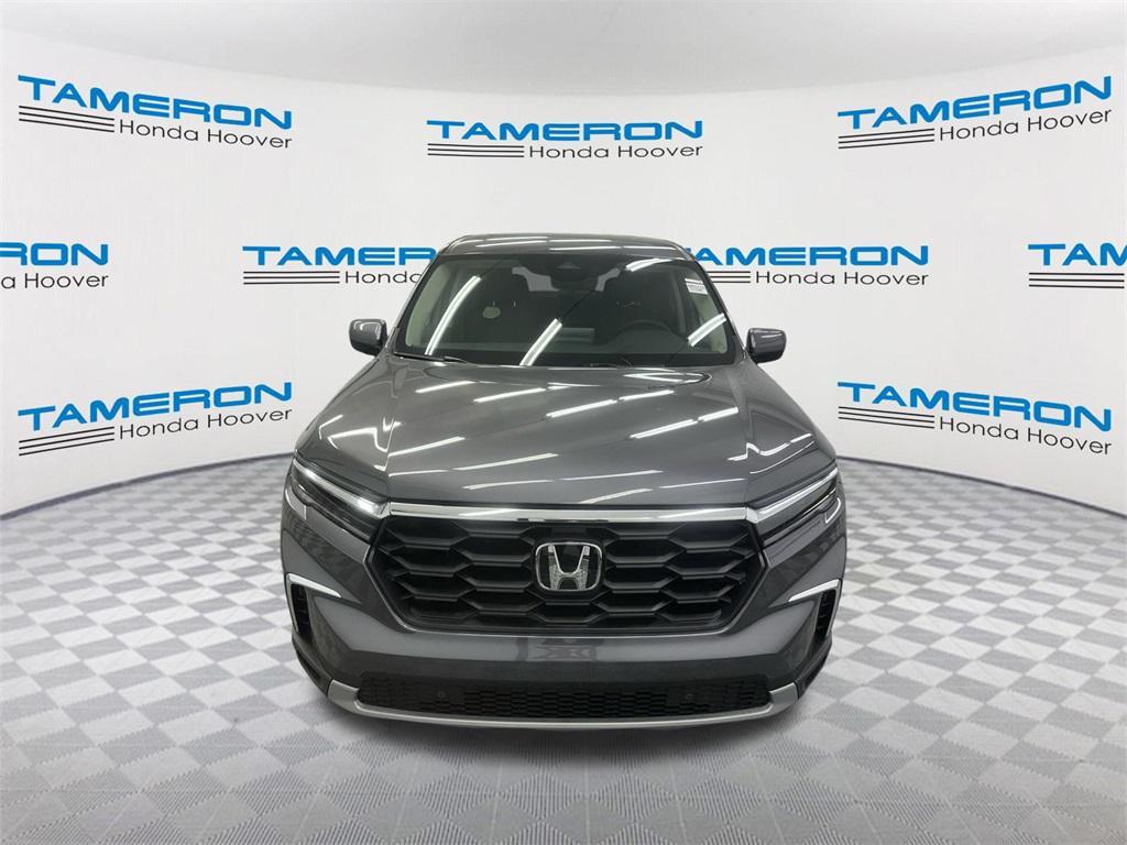 new 2025 Honda Pilot car, priced at $45,725