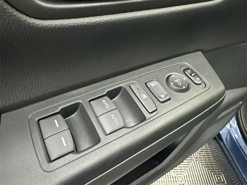 new 2026 Honda CR-V Hybrid car, priced at $40,195