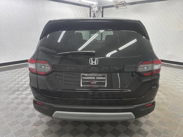new 2025 Honda Pilot car, priced at $44,950