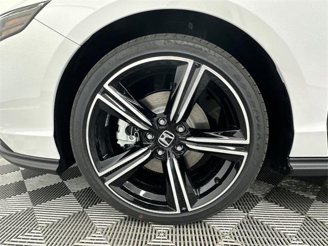 new 2025 Honda Accord Hybrid car, priced at $35,260