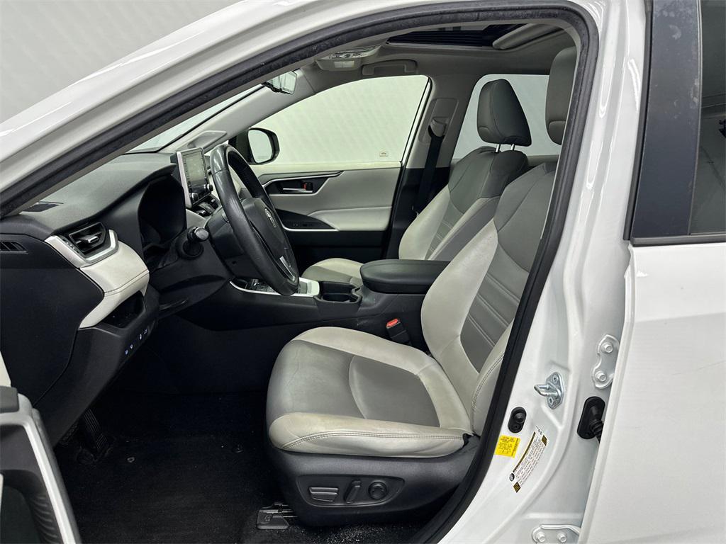 used 2020 Toyota RAV4 car, priced at $22,999