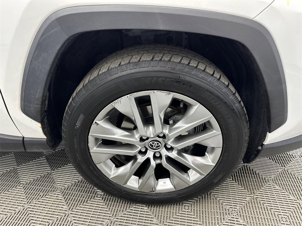 used 2020 Toyota RAV4 car, priced at $22,999