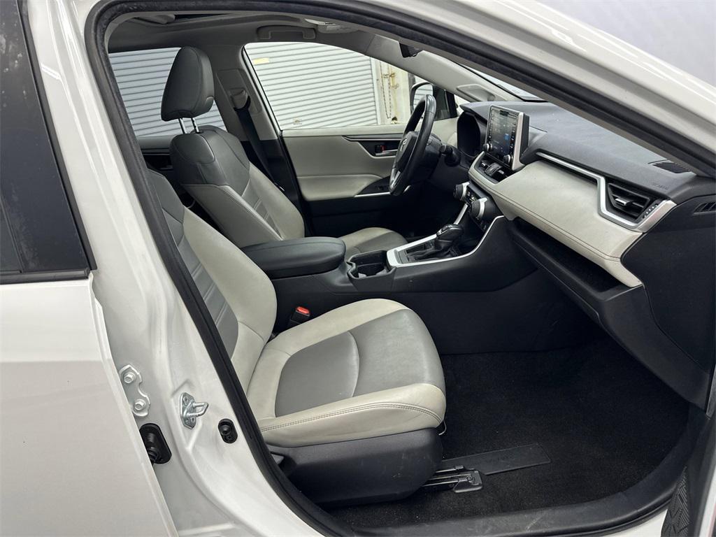 used 2020 Toyota RAV4 car, priced at $22,999