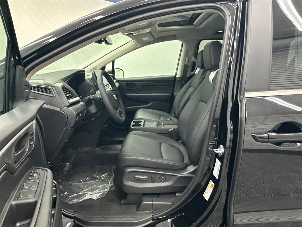 new 2026 Honda Odyssey car, priced at $44,290