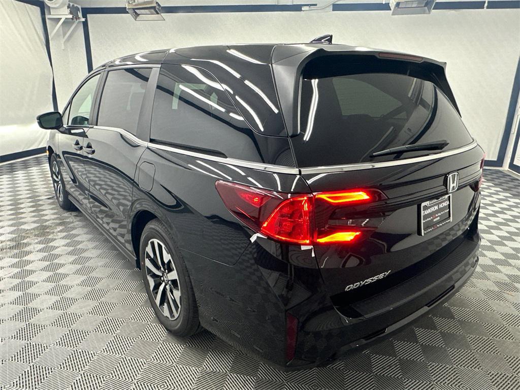new 2026 Honda Odyssey car, priced at $44,290