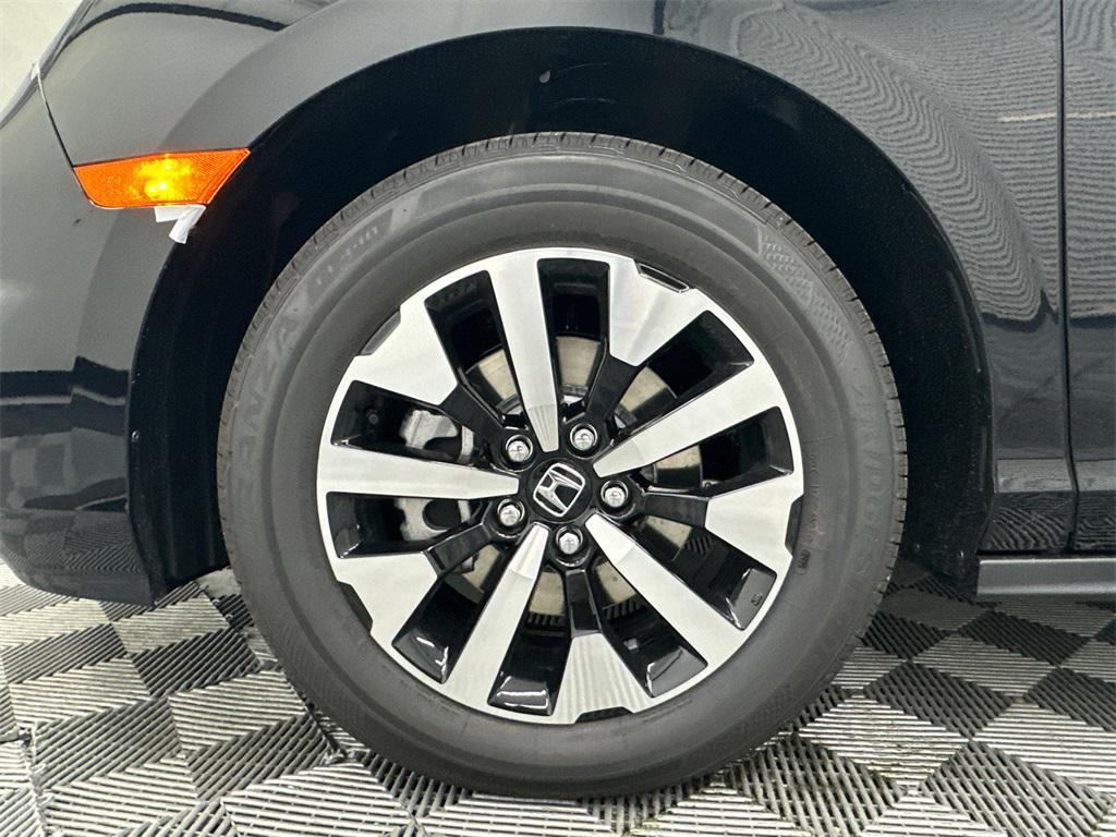 new 2026 Honda Odyssey car, priced at $44,290