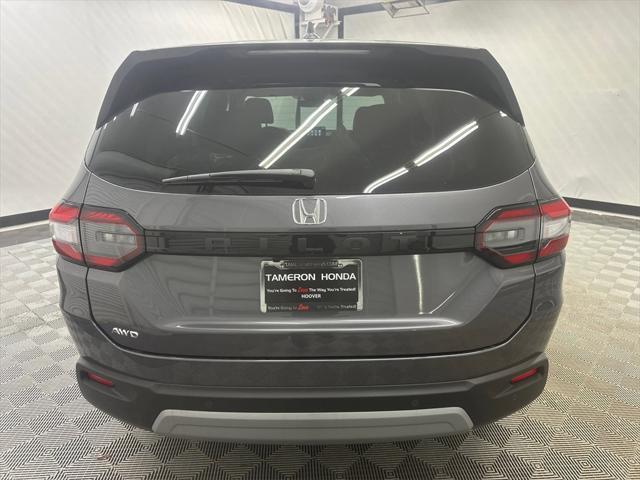 new 2025 Honda Pilot car, priced at $47,800