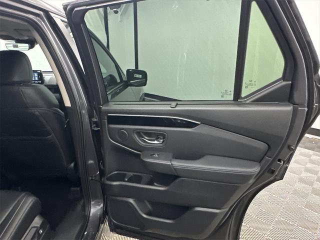 new 2025 Honda Pilot car, priced at $47,800