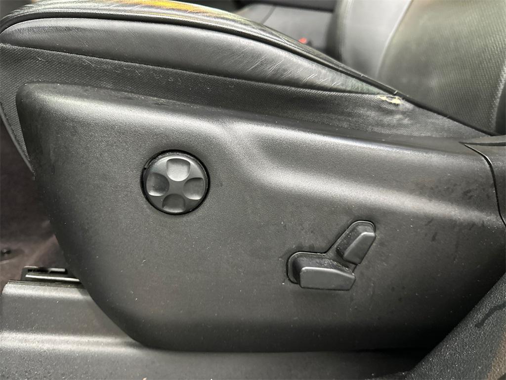 used 2016 Jeep Grand Cherokee car, priced at $12,995