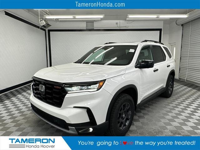 new 2025 Honda Pilot car, priced at $51,305