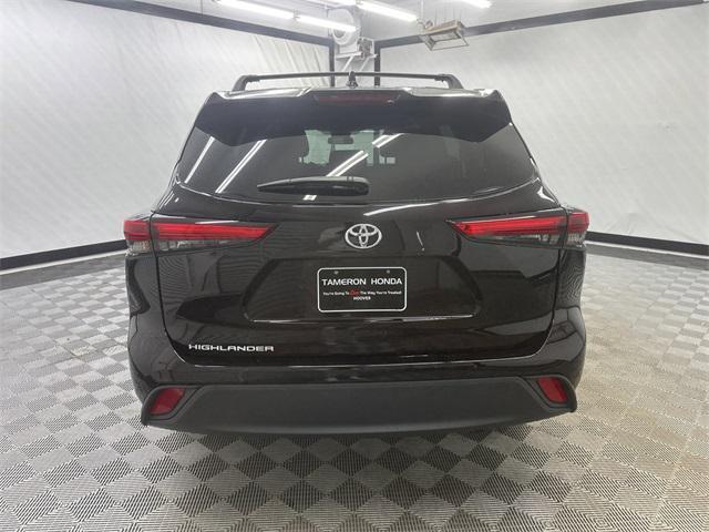 used 2021 Toyota Highlander car, priced at $21,990