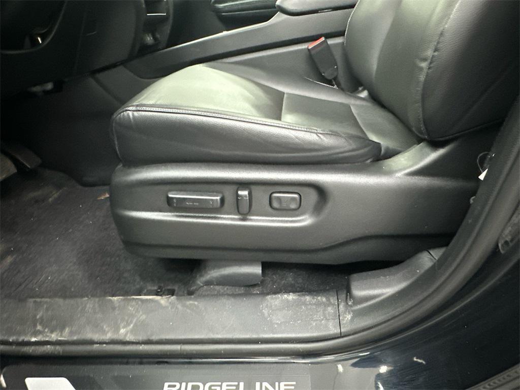 used 2024 Honda Ridgeline car, priced at $32,379