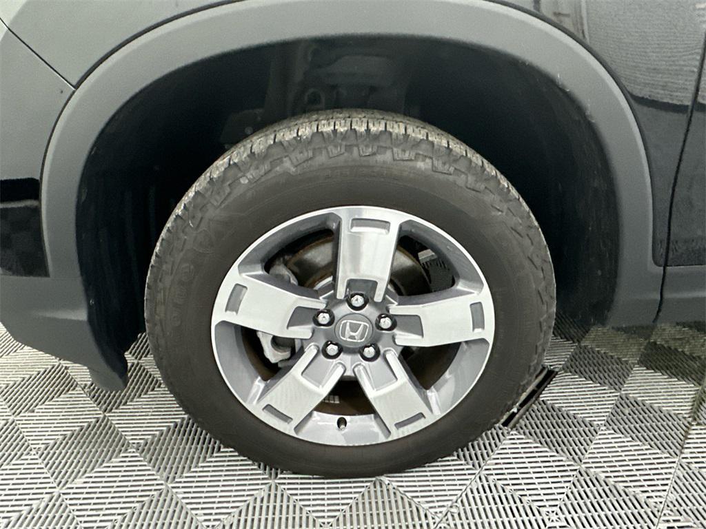 used 2024 Honda Ridgeline car, priced at $32,379