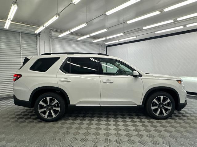 new 2025 Honda Pilot car, priced at $56,705