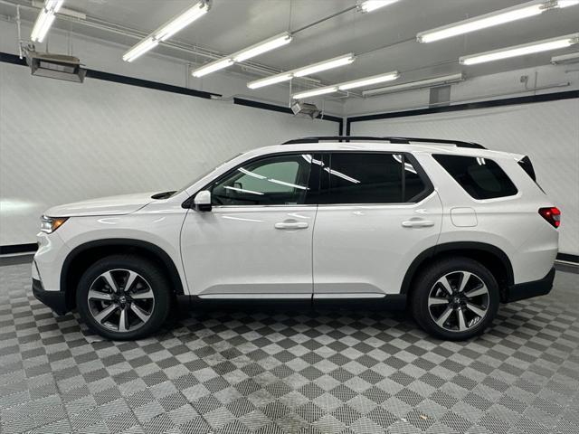 new 2025 Honda Pilot car, priced at $56,705