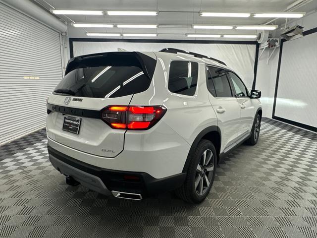 new 2025 Honda Pilot car, priced at $56,705
